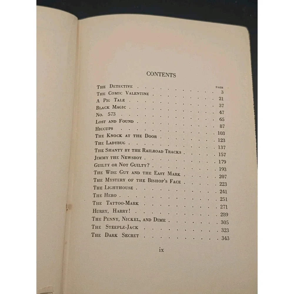 Vintage Hillyer, V. M. The Dark Secret‎ Hardback No DC